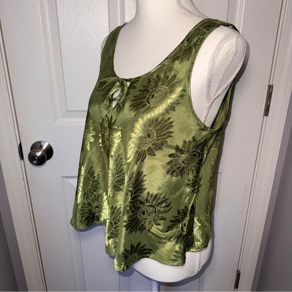 Y2K Victoria's Secret Satin Floral Tank - Picture 12 of 13